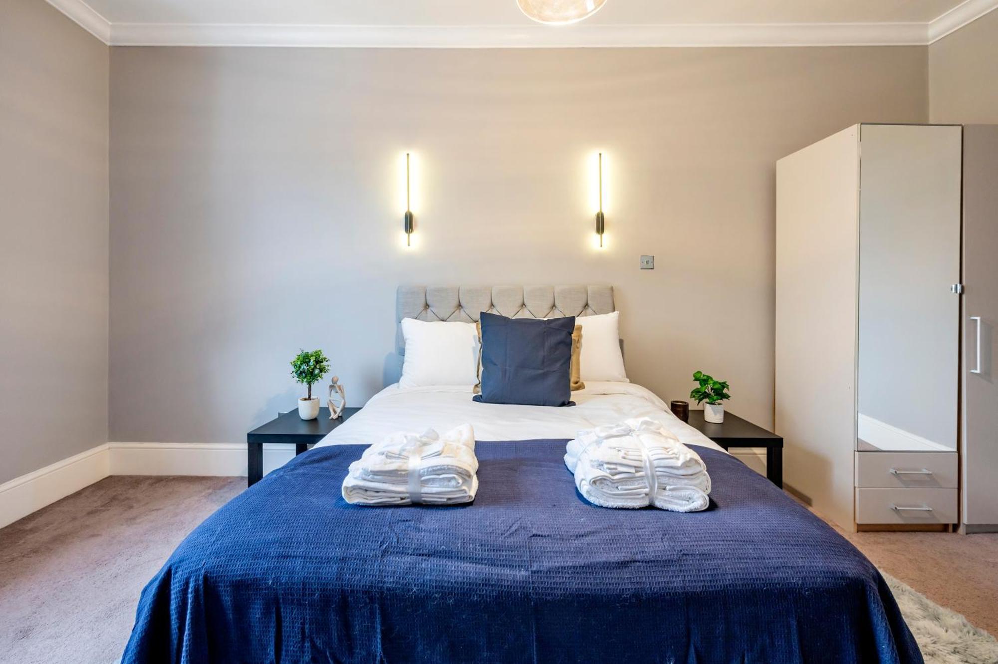 Large 1 Bedroom In Center Of London 3 ภายนอก รูปภาพ