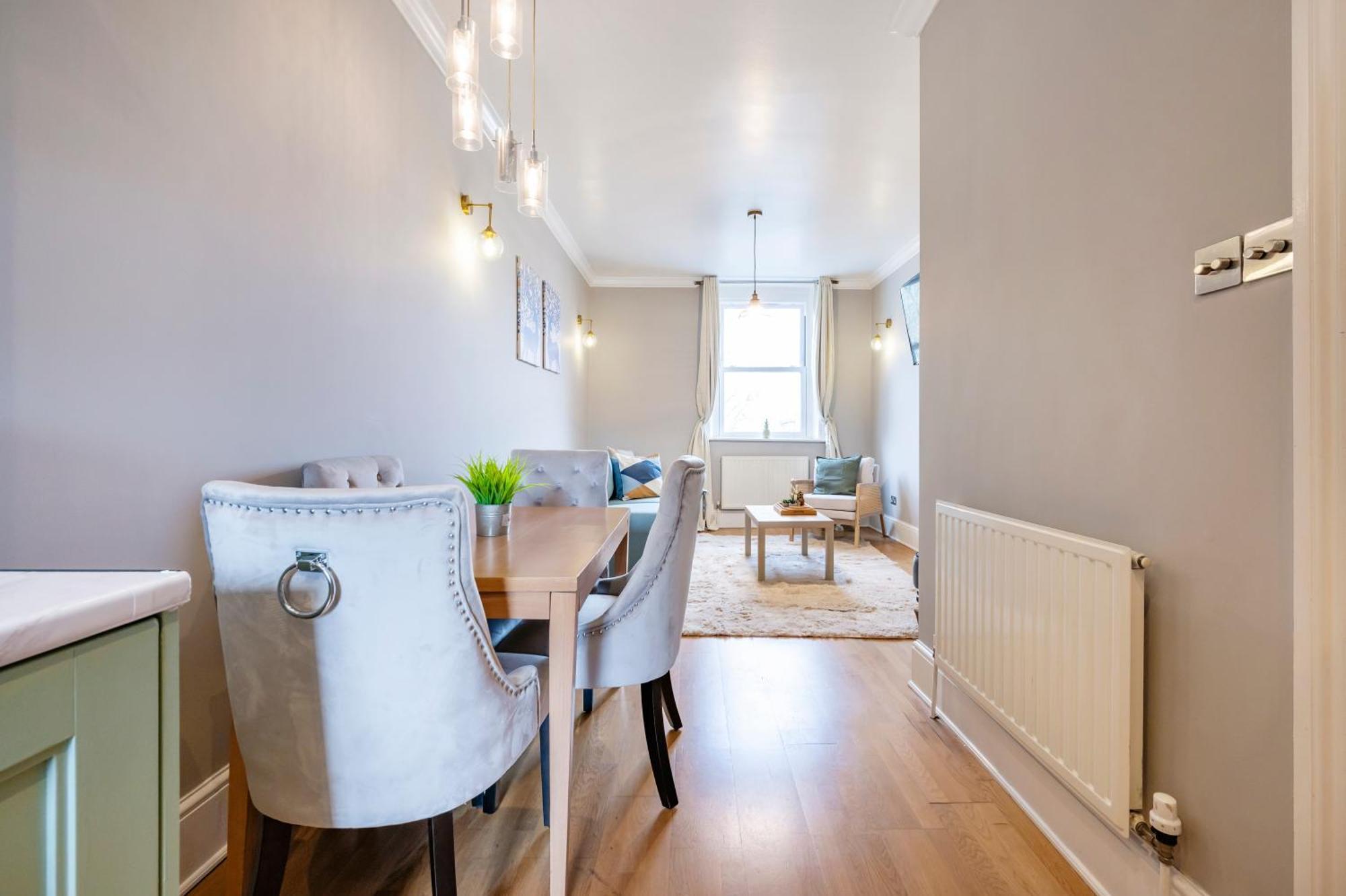 Large 1 Bedroom In Center Of London 3 ภายนอก รูปภาพ