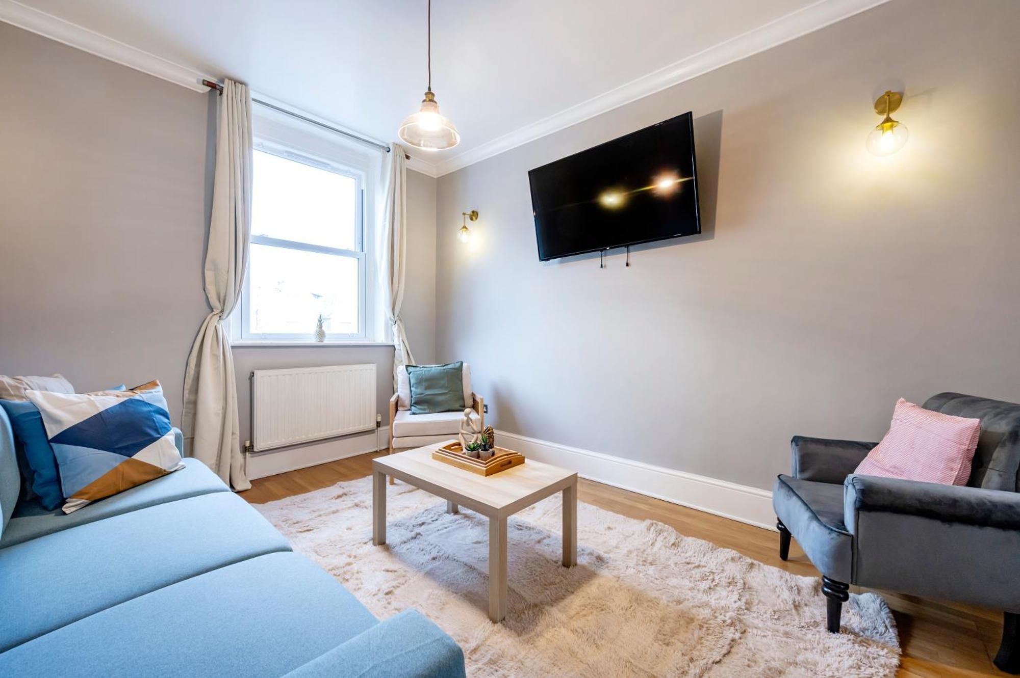 Large 1 Bedroom In Center Of London 3 ภายนอก รูปภาพ