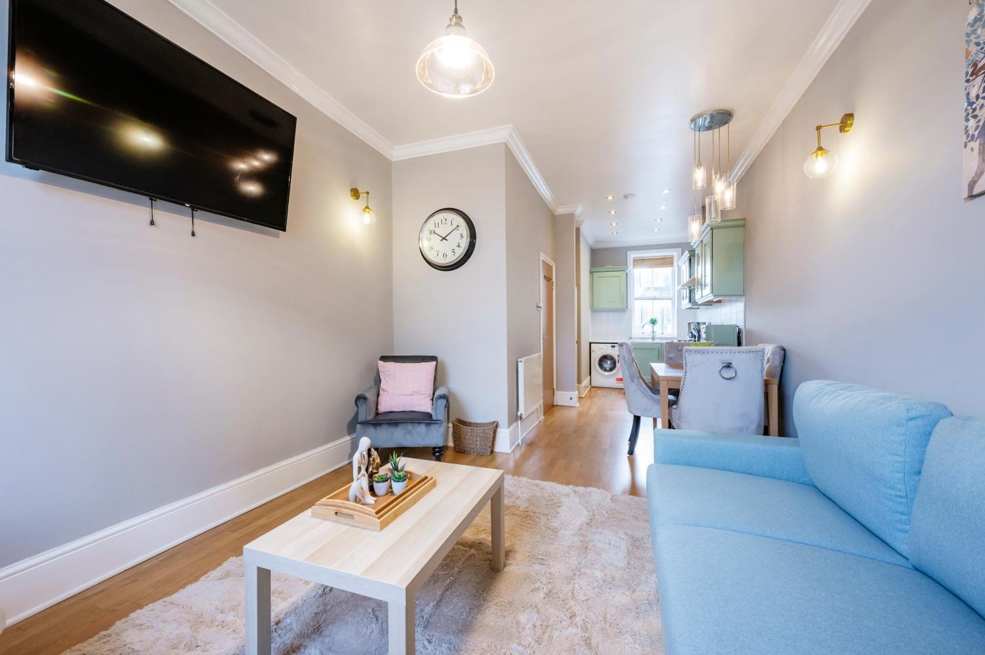 Large 1 Bedroom In Center Of London 3 ภายนอก รูปภาพ
