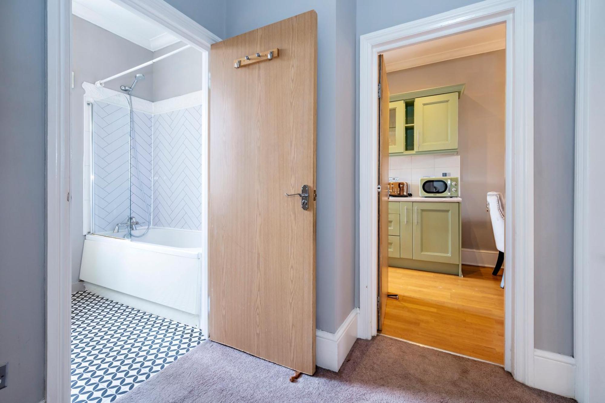 Large 1 Bedroom In Center Of London 3 ภายนอก รูปภาพ